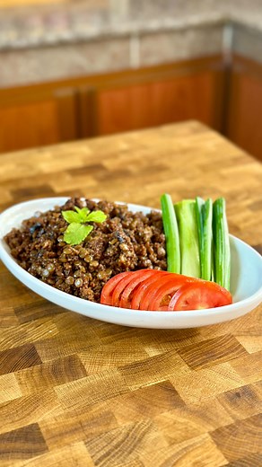 Mohammed Moosa on Instagram: "Full recipe in detail👇🏻 Mjaddara hamra A stunning simple dish from the south of Lebanon that truly resembles the beauty of its people. It only needs 3 ingredients but to get it right. It requires a few steps. Ingredients: - 1 & 1/2 cups of brown lentils - 3 onions (medium size) - 1 cup of bulgur (preferably coarse brown bulgur) - salt - olive oil - start by boiling the lentils In 4 cups of water, for 10 minutes until they’re almost cooked then set them aside. - di