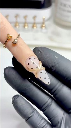 3d Chrome polka dot nails. #nails #shorts #nailinspo #chromenails