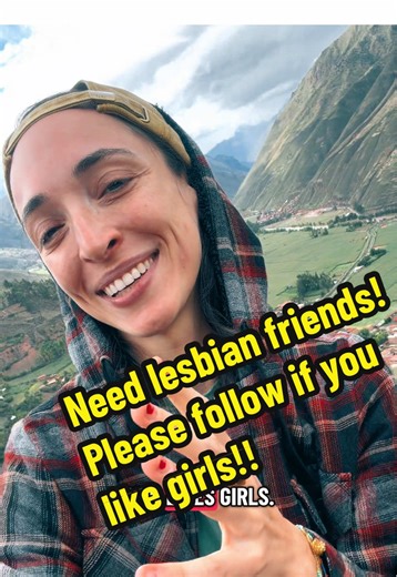 Looking for lesbian friends to connect with all over the world. Please hmu if you’re a lesbian and would like to be friends! Thanks for being here and being queer #wlw #wlwtiktok #peru #lesbiansoftiktok #lesbians