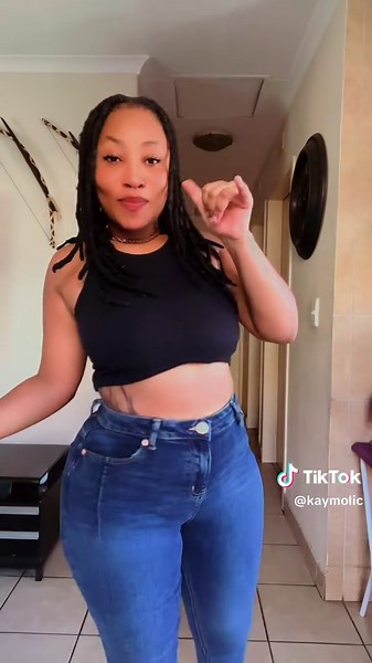 We dropping this month 😅😅🔥🔥🔥🔥🔥💃💃💃💃💃💃 #partyefedile_challenge #barcadi #tsapitori #dreadhead #tattoed #newmusic #sama28