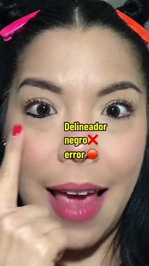 Consejos para Delinear Ojos Pequeños con Delineador Negro