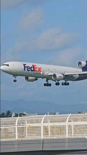 MD-11 Fedex! #spotter #cockpit #spotting #airport #aviation #boeing#md11