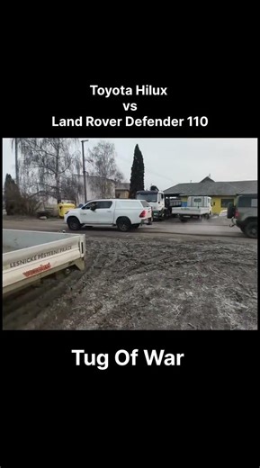 Toyota Hilux vs Land Rover Defender 110