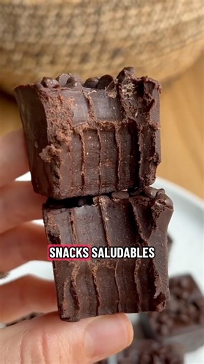 CHOCOLATE AND ALMOND BITES🍫