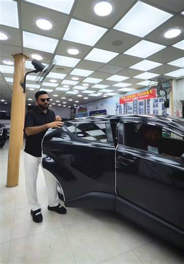 Toyota C-HR Back Seat Test 😱 | 200KG Man Comfortably Sitting? | Hafiz Sajjad Motors In this video, we decided to test that claim in a fun and practical way! 😄 We seated a ~200KG healthy guy in the back seat and checked real comfort, legroom, and headroom. If you’re planning to buy a C-HR or confused about its rear seat space, this video will clear all your doubts! #ToyotaCHR #CHRReview #BackSeatTest #CarReview #JapaneseCars