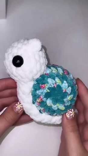 Free snail pattern! . Pattern is available on my story highlights! . #crochet #crocheted #crochetinpiration #crochetideas #crochetsnail #snail #snailplush #crochetamigurumi #amigurumi #etsy #freepattern #freecrochetpattern #crochetkeychain #crochetsnailpattern #crochetgrove | Crochet Grove