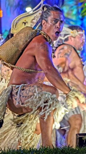 𝕋𝕒𝕡𝕒𝕥𝕚 ℝ𝕒𝕡𝕒 ℕ𝕦𝕚 𝟚𝟘𝟚𝟞 Conjunto Heilany 'Ā'ati 'ori o te nu'u pa'ari #tapati #native #rapanui #polynesian | Julio Tuki