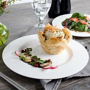What is the first prior main dish or first course of a meal? [2025] | QAQooking.wiki
