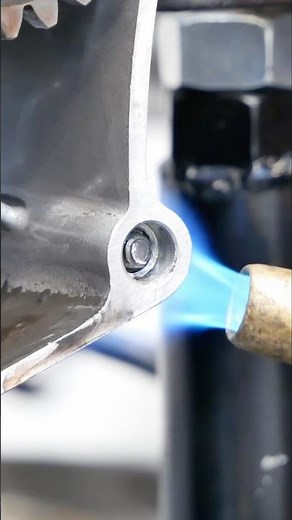 RM125 Broken Bolt Extraction