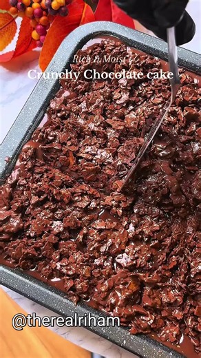 I Made the Viral CRUNCHY Chocolate cake! Was it worth it? @Riham’s Kitchen🥘🍃 #fyp #foodies #recipe