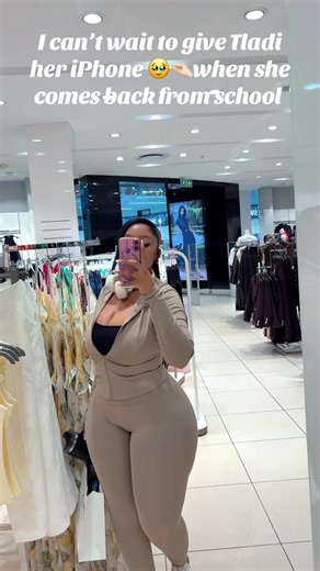 It can’t be Sasha (@sashalee.tshiamo)’s video of iPhone 13