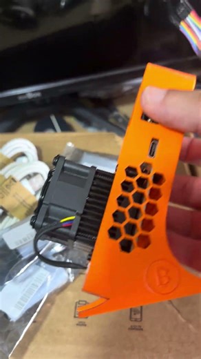 Mineradores Caseiros Disponíveis — Comece a Minerar Hoje! ⚡🏠 #HomeMining #ASIC #Bitcoin #Crypto