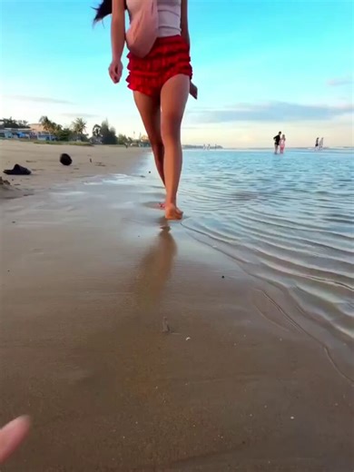 Be careful when walking on the beach ⛱️🥹☠️💀