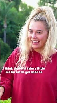 ‘So awkward’ 😳 #CelebEx