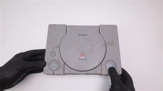 修复一个旧游戏机盒子，并且我改造出终极版的 PlayStation 1 —— 配备 SSD 和现代性能！