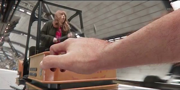 Doctor Who 60th-anniversary series VFX breakdowns REALTIME Studios The 2023 specials of the British science fiction television series Doctor Who are a series of three special episodes that are airing to celebrate the programme’s 60th anniversary. Checkout VFX Breakdown: https://www.vfxexpress.com/doctor-who-60th-anniversary-series-vfx-breakdowns-realtime-studios/ VFX Done By @realtime #DoctorWho60th #VFXBreakdown #REALTIMEStudios #SciFiMagic #CinematicCelebration #60YearsOfTimeAndSpace #DoctorWh