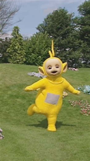 テレタビーズ【日本公式】 on Instagram: "エッオー📢💛 ホップ・ステップ・ジャ～ンプ！⭐ たまにスキップしてみると楽しいよね ♬ . . . ⌒*⌒*⌒*⌒*⌒*⌒*⌒*⌒*⌒*⌒*⌒ #テレタビーズ #テレタビーズの時間だよ #イギリスキャラクター #キャラクター #海外キャラクター #テレタビーランド #ラーラ"