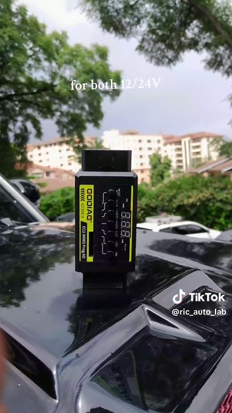 diagnostic machines for both 12/24V vehicles available whatsapp 254796090520 #dubai #video #nigeria #tanzaniatiktok #kenyantiktok🇰🇪 #ugandanstiktok #fyp #trendingvideo #car