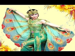 Tari MERAK PEACOCK Dance - Tari Klasik Jawa - STKA Javanese Classical Dance [HD]