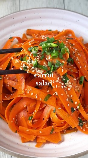 Tangy and Refreshing Carrot Salad Recipe | Healthy and Vegan