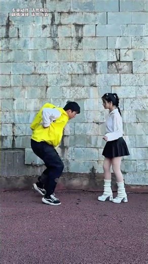 I ran into a fierce security guard while delivering takeout