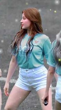 সহজ সরল মেয়েটি কিভাবে কেপপ এর রানী হলো - Nancy Momoland Biography, Story and Facts