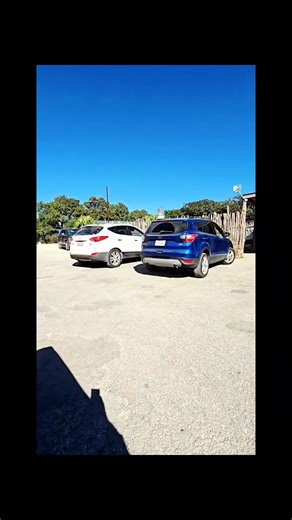 Huge shoutout to our good neighbors at River Bluff Cabins for opening their place to so many cook off teams this weekend 🙌 Their support helped everyone spread out, fire up their pits, and make sure we had plenty of heads in beds for the Smoke Show on the Frio. That kind of teamwork is what makes events like this feel like family. We’re also grateful for the support from Real County Texas, Happy Hooves, Alto Frio Baptist Encampment, Willis Golf Carts, TX Design Landscapers, and Real Marketing &