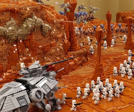 This 250,000-Piece LEGO Geonosis from "The Clone Wars" Is Incredible