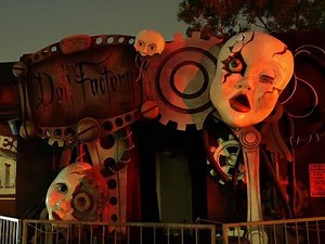 Knott's Scary Farm 2007, Part 3: Doll Factory & Vampire Lore