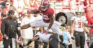 What his Alabama teammates think of Najee Harris' hurdling