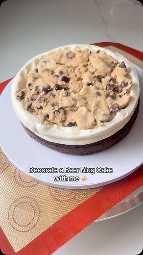 Beer Mug Cake 🍻 7” 4 layer chocolate & vanilla cake ✨cookie dough filling ✨Vanilla buttercream • #cakes #cakedecorating #cake #minicake #vintagecake #redcakes #bentoboxcake #boxedcake #baked #newjersey #nj #njcakes #beermug #beermugcake #beercake #beerbirthdaycake | bakedtbox