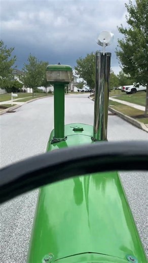 2 Cylinder Poppin' Johnny John Deere chugging along