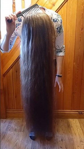 🌸 Upside-Down Hair Combing Before Work ☕ Fast Detangling & ASMR Morning Hair Routine Relaxing Sounds