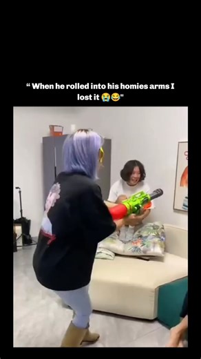 ᴇxᴘʟᴀɪɴɪɴɢ ᴄᴏʀᴇ ™ on Instagram: "This video is a hilarious skit parodying overly dramatic movie death scenes. It begins with a group of friends in a living room, where one person playfully "shoots" another with a large, colorful toy water gun. The "victim" fully commits to the bit, stumbling back and collapsing onto the sofa in slow motion. As his friends watch, laughing at his performance, he elevates the joke to the next level. Instead of just lying there, he reaches into his pocket and pulls 