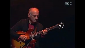 6.3K views · 245 reactions | Fourplay - 101 Eastbound Live in Seoul, Korea (2004) Fourplay tour in Seoul Korea (2004) produced by Jack Lee for JL music/ Truspace Productions. Bob James : Keyboards Nathan East : Bass, Vocals Larry Carlton: Guitar Harvey Mason : Drums | Avant Garde Music | Facebook