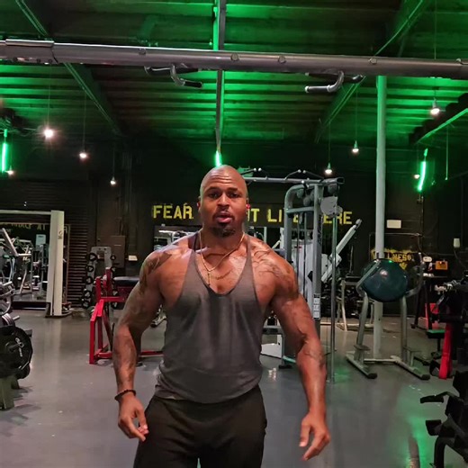 Love that I put on this size and more muscle to start off this year on an even stronger level!