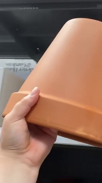 Turn terracotta pots into THIS for fall! 🤭🍂