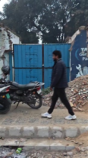 Avish Srivastava( Method Actor ) on Instagram: "Plot For Sale In Varanasi service Road Allahabad To Varanasi #viral #trending #instagram #reels #varanasi"