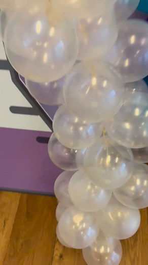 🧪 STEP INTO MIPHA’S SCIENCE LAB EXPERIMENT 6 🧪 Well this fun! Know a little science enthusiast? 2026 booking are open and coming in fast! Booking via the website www.goodflamingoevents.co.uk #goldflamingoevents #oxfordballoons #balloondecor #wallingfordballoons #chalgroveballoons #oxfordshire #birthdayballoons #scienceparty #sciencetheme #sciencethemeparty | Gold Flamingo Events