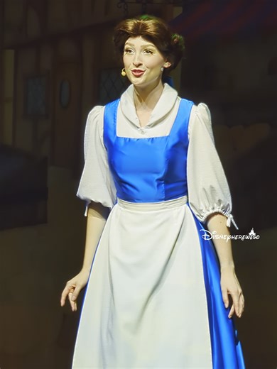 what do you know my dreams Gaston? #waltdisneystudio #paris #disney #belle #gaston