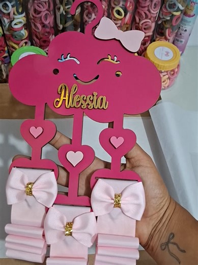 Cajita lista para irse a Sullana 🎀😉🫶📦🛍✨️#moñosparaniñas #sullana_piura #viceraescolar #lazospersonalizados🎀🎀 #kanekalones