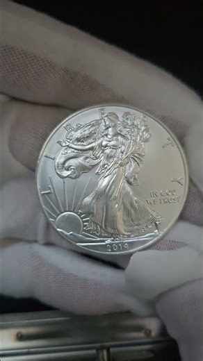 2014 American Silver Eagle – 1 oz .999 Fine Silver – Choice BU Condition