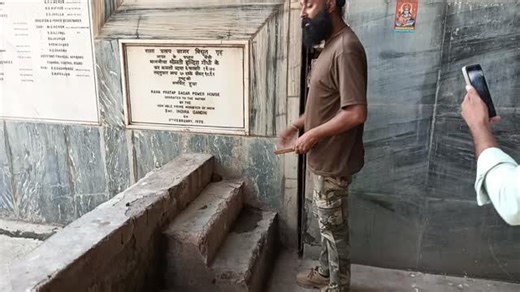 Pali Singh on Instagram: "#indian rock python baby"