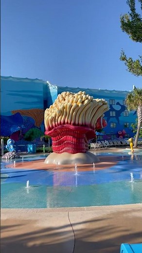 Pool Tour - Disney’s Art of Animation’s Big Blue Pool