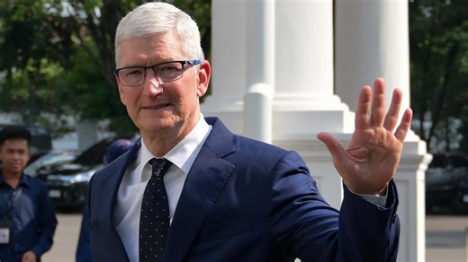 CEO Apple Tim Cook Berbagi Pengalaman Vision Pro: Pertama Pakai Pasti Merasa Emosional