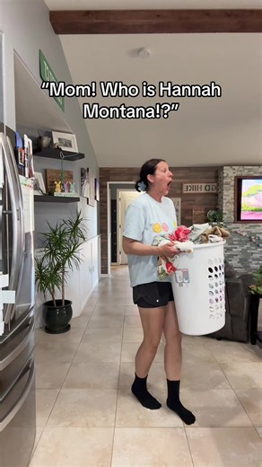 Hannah Montana Hoedown Throwdown Dance