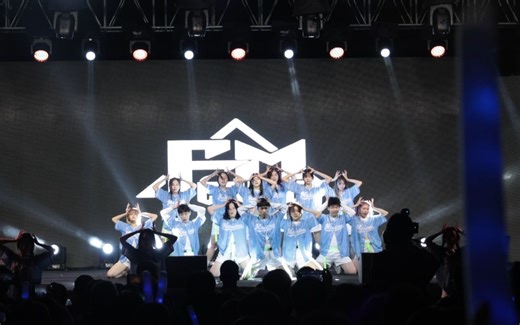 华科有自己的超级碗晚会！【锋芒FM街舞社】爵士队大齐舞文化节压轴登场