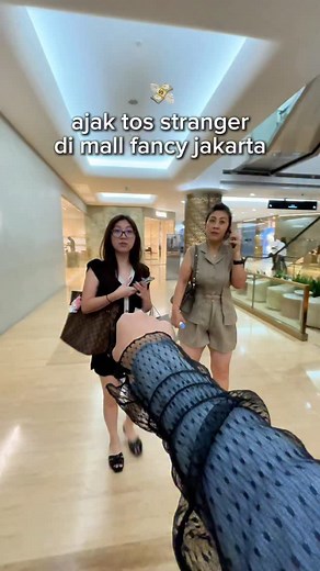 253K views · 8.8K reactions | tes daki sultan di mall termewah jakarta mosseru body toner punya kandungan AHA’ 8% dan BHA’ 2% yang bisa bantu angkat daki loh✨ komen “cek harga” kalau mau kulit bening kaya sultan jakarta﫵殺 #bodycare #darkarearemoval #bodytoner #daki #kulitmati #highclass #sultan #fancy | Mosseru Indonesia | Facebook
