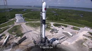 US sues SpaceX, alleges hiring discrimination against asylum recipients, refugees