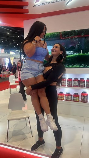 Tall girls lift Carry #viralreelsfacebook | Melinda Strong girlfriend